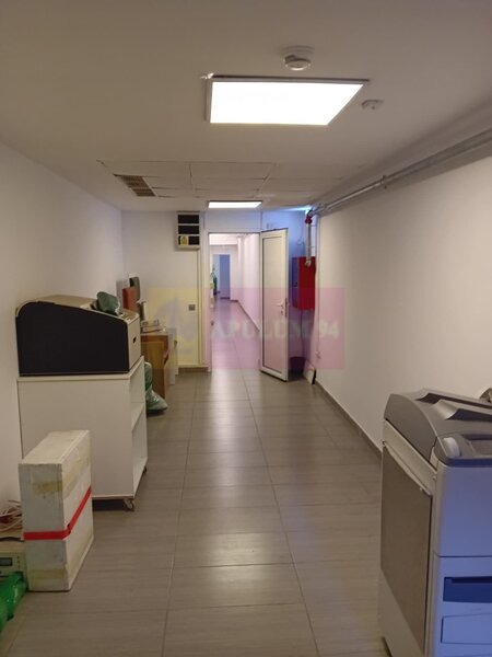 Spatiu Demisol 106 mp | Intrare Separata + Toate Utilitatile Incluse