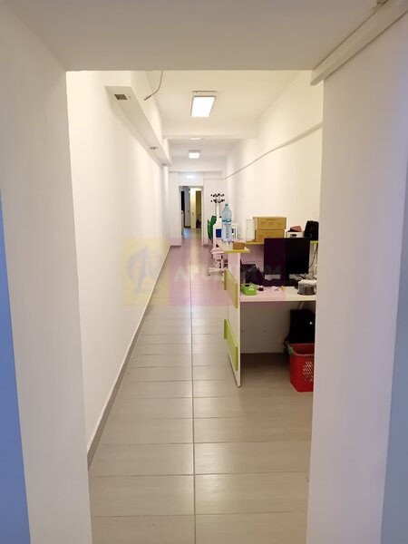 Spatiu Demisol 106 mp | Intrare Separata + Toate Utilitatile Incluse